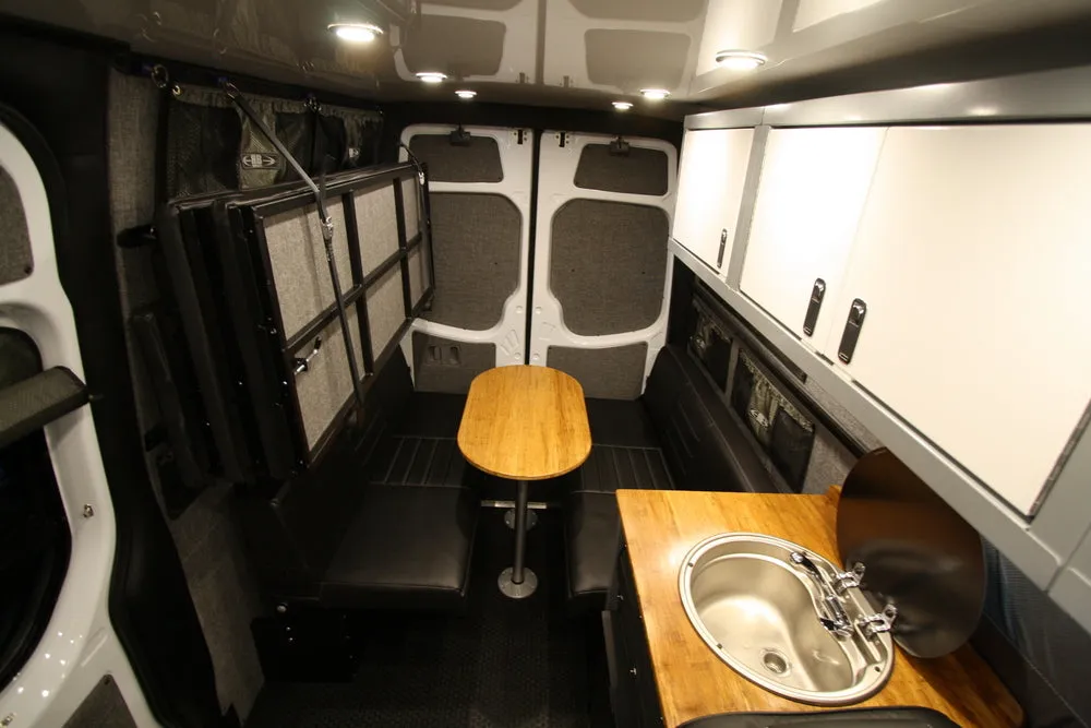 RB Touring Ensign - 144" 4x4